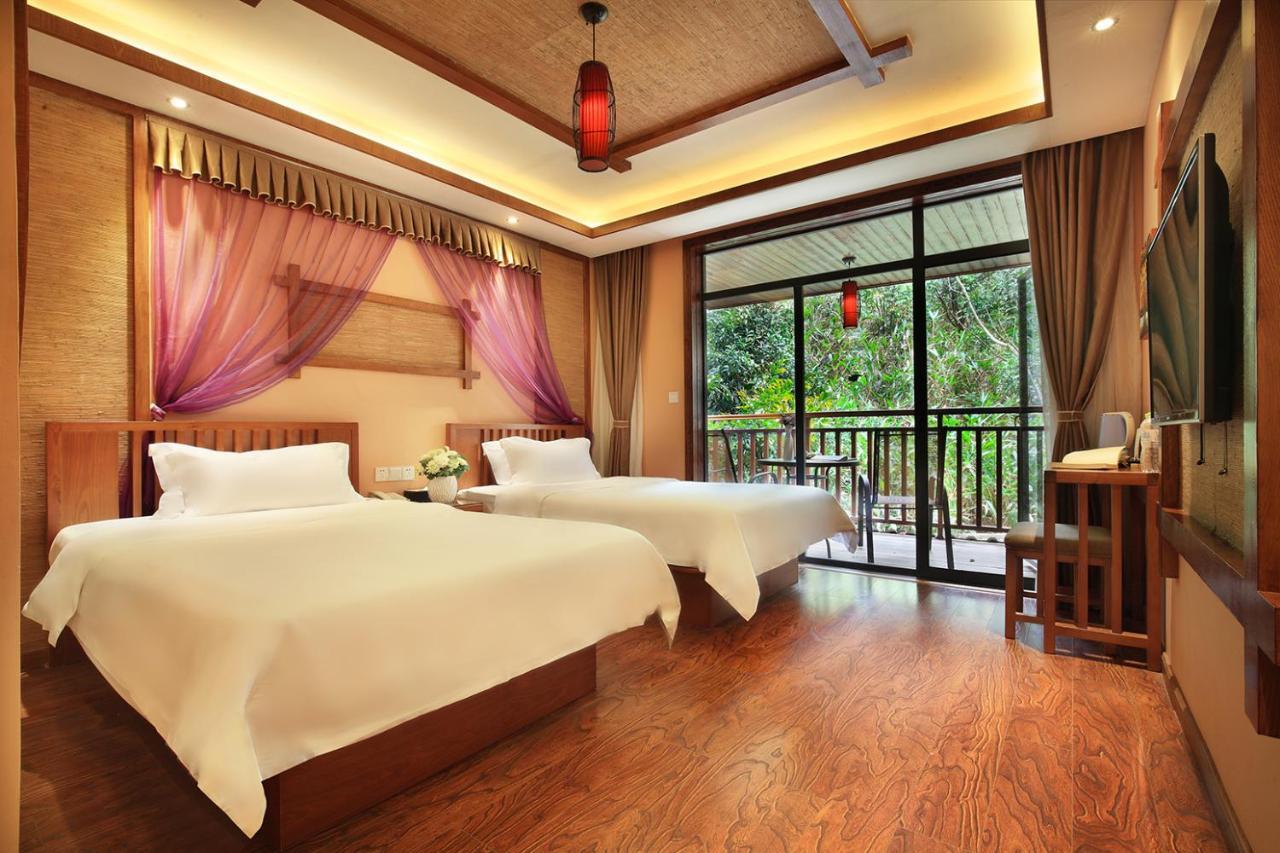 Blue Sky Hotel Yangshuo Exterior photo